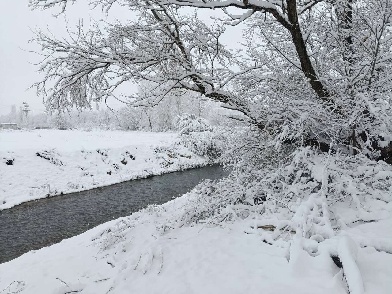 Konya’da kar kalınlığının 1 metreye yaklaştığı ilçe şölen sunuyor 20